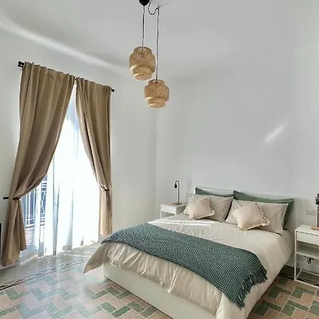 Dimora Al Campanile Couette-café 3*